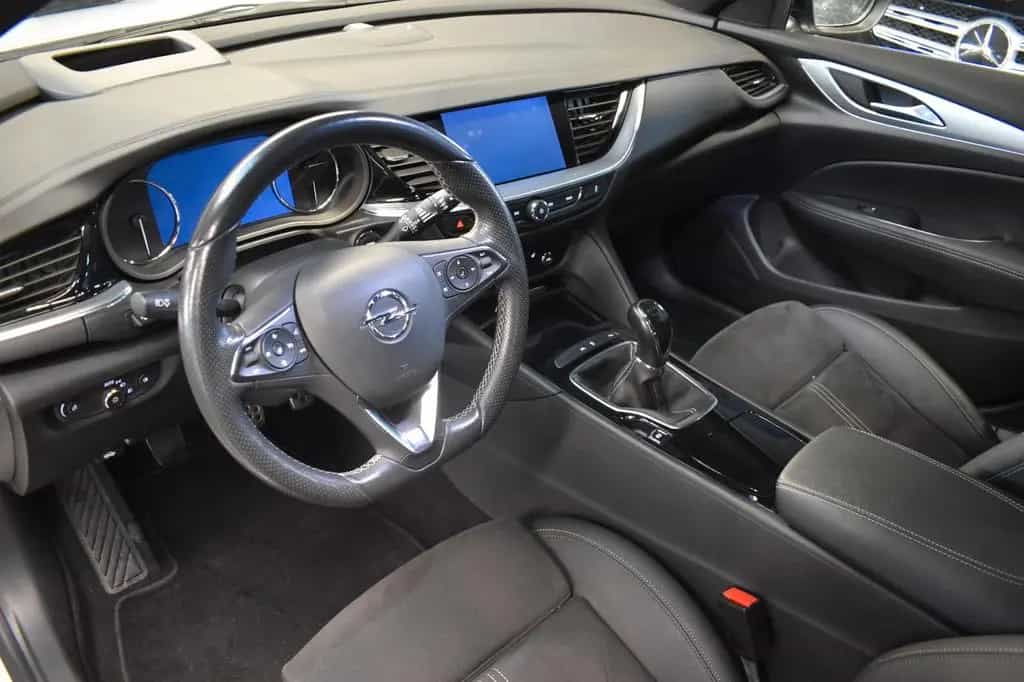 Opel Insignia B Sports Tourer Ultimate*PANO*KAMERA* 11/2021-photo-1