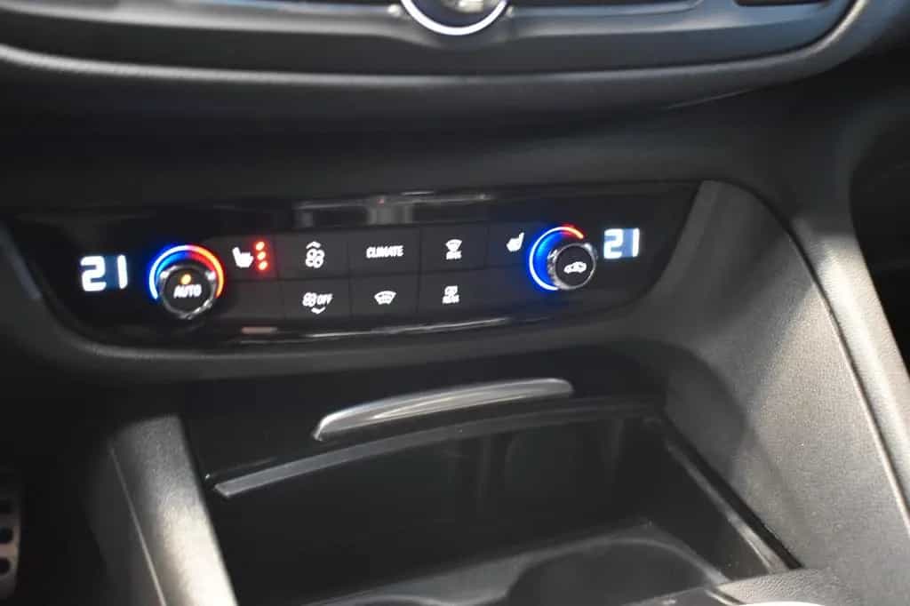 Opel Insignia B Sports Tourer Ultimate*PANO*KAMERA* 11/2021-photo-12