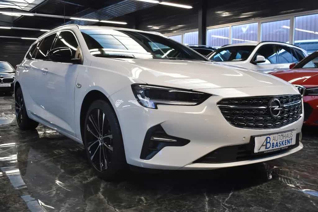 Opel Insignia B Sports Tourer Ultimate*PANO*KAMERA* 11/2021-photo-13