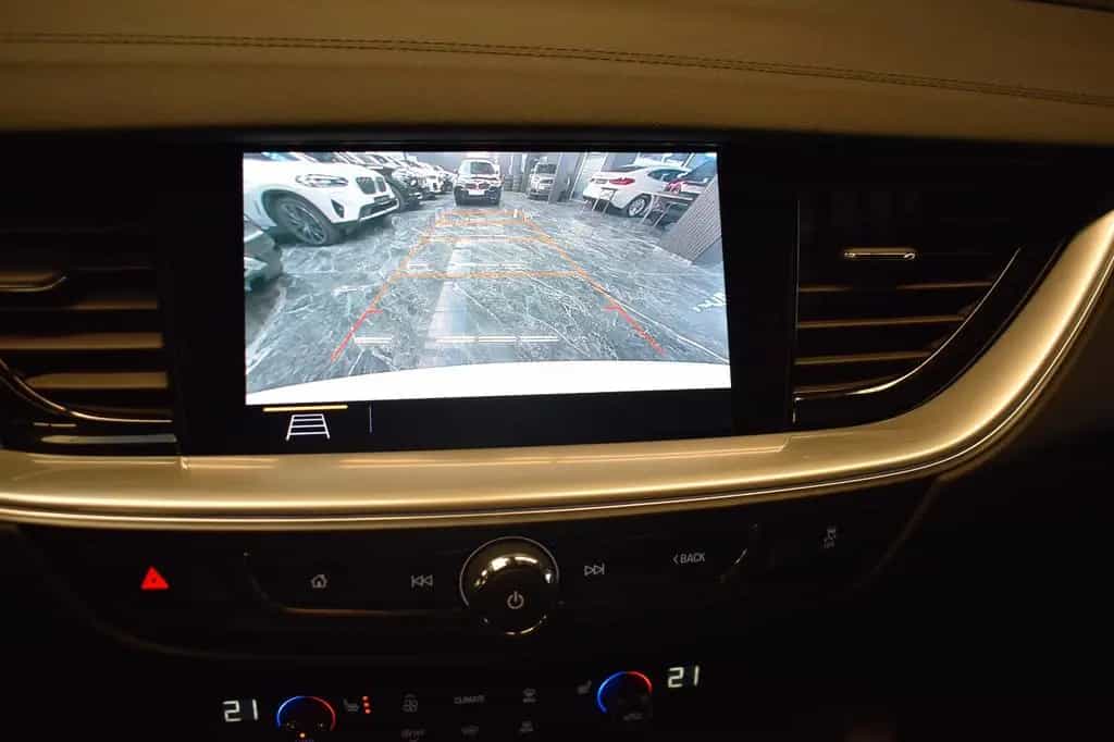 Opel Insignia B Sports Tourer Ultimate*PANO*KAMERA* 11/2021-photo-3