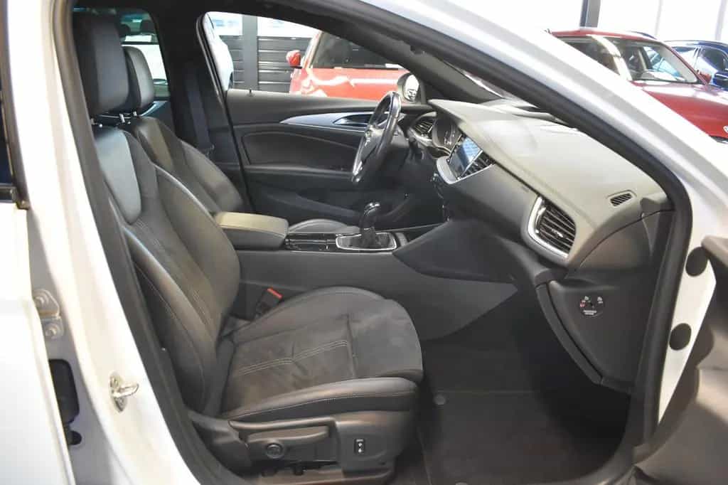 Opel Insignia B Sports Tourer Ultimate*PANO*KAMERA* 11/2021-photo-5