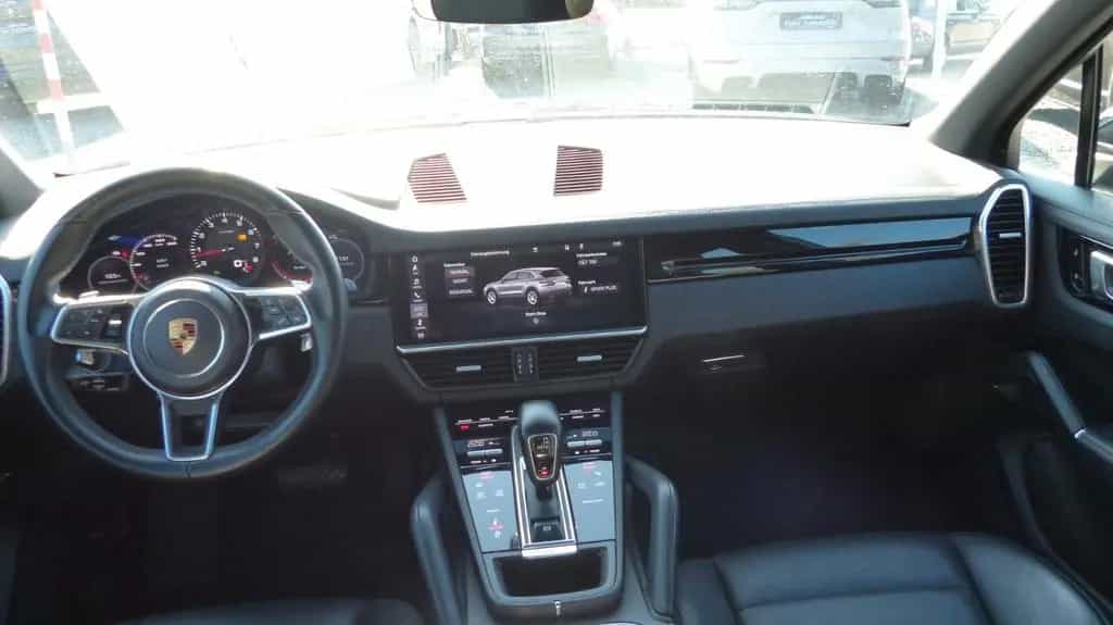 Porsche Cayenne el.AHk Luftfederung Standhzg 20Zoll 05/2019-photo-11