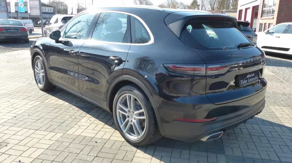 Porsche Cayenne el.AHk Luftfederung Standhzg 20Zoll 05/2019-photo-2