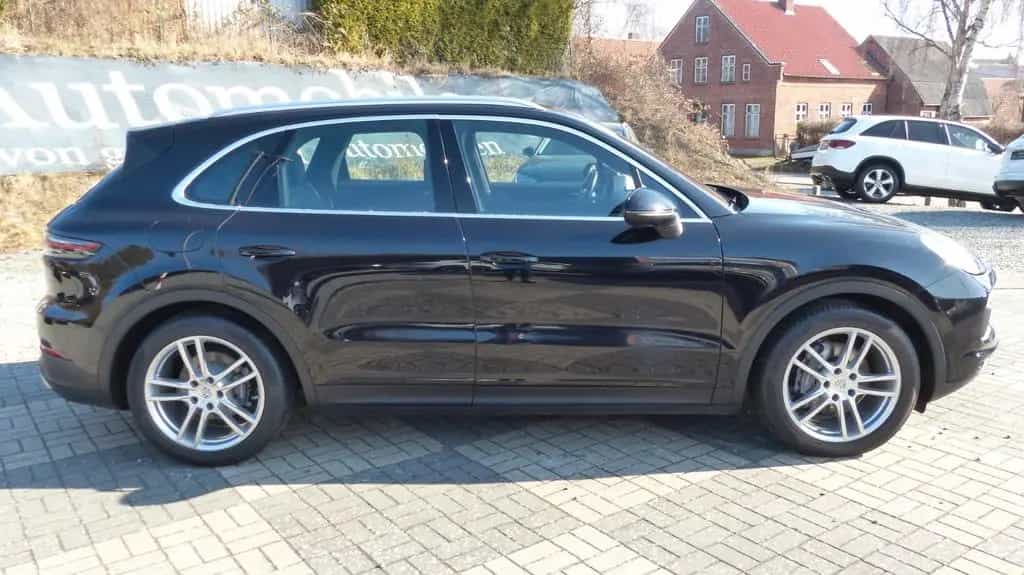Porsche Cayenne el.AHk Luftfederung Standhzg 20Zoll 05/2019-photo-5