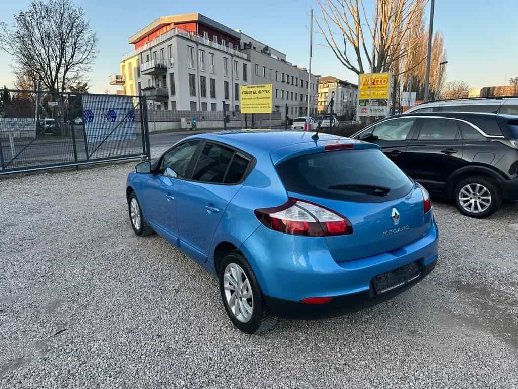 Renault Megane Lim. 5-trg/Limited/Klima/Navi/SHZ/PDC/ 08/2015-photo-5