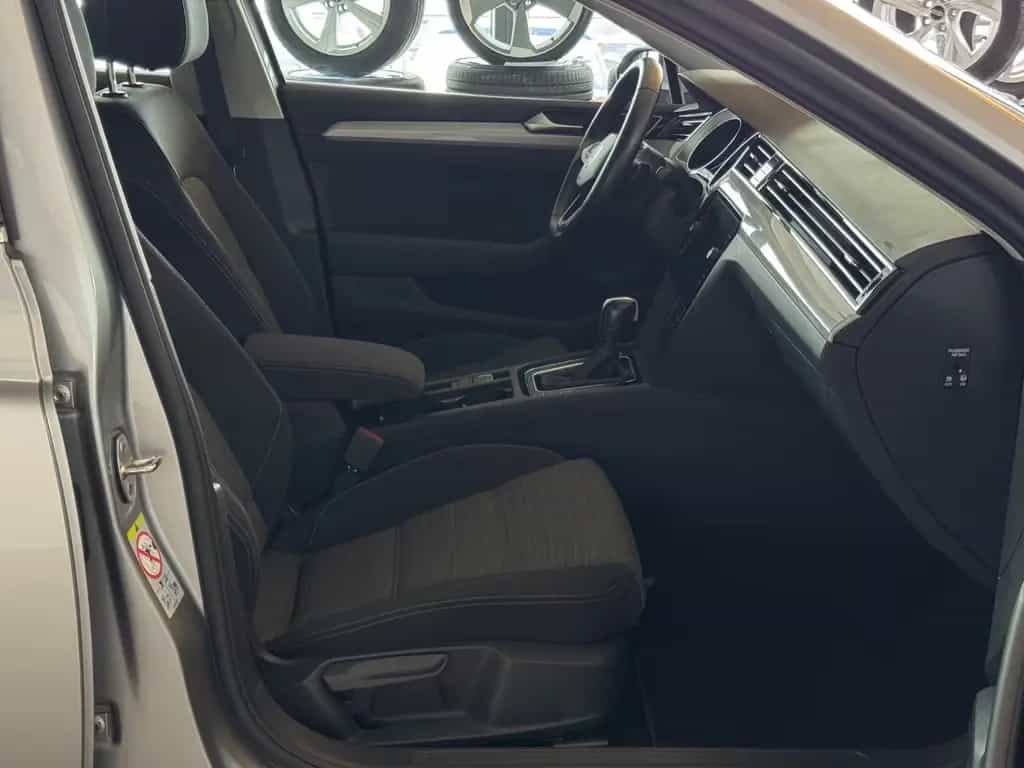 Volkswagen Passat Variant 2.0 TDI Business Matrix/AHK/Kam 08/2022-photo-12