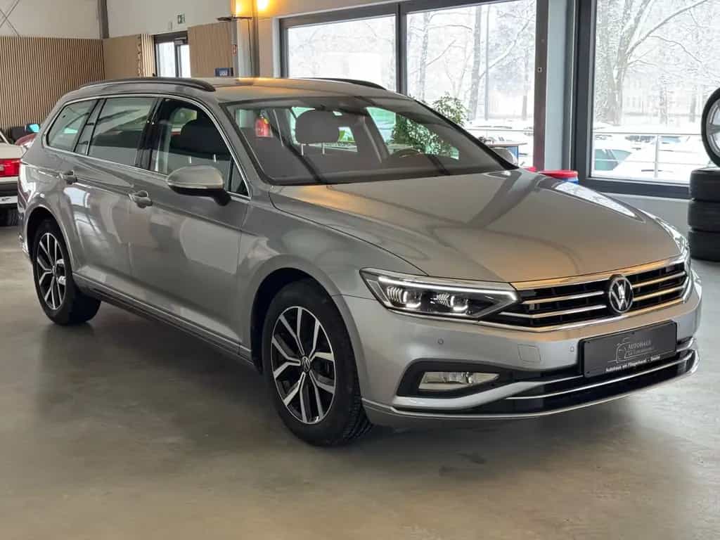 Volkswagen Passat Variant 2.0 TDI Business Matrix/AHK/Kam 08/2022-photo-2