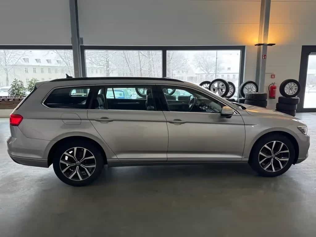 Volkswagen Passat Variant 2.0 TDI Business Matrix/AHK/Kam 08/2022-photo-3