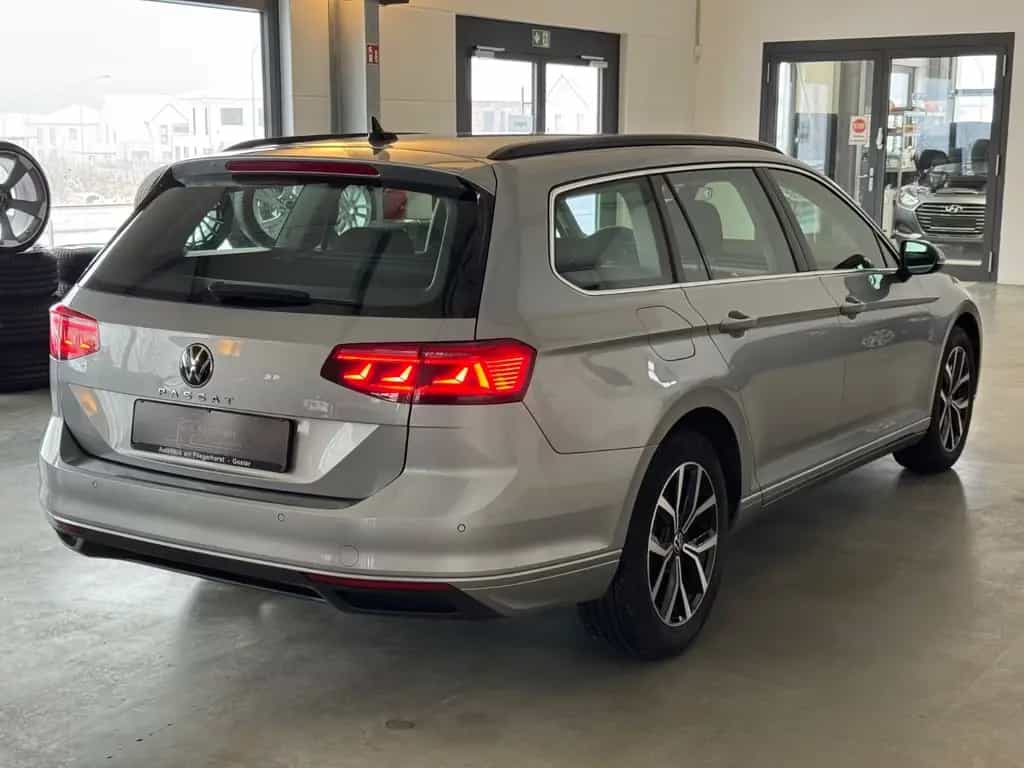 Volkswagen Passat Variant 2.0 TDI Business Matrix/AHK/Kam 08/2022-photo-5