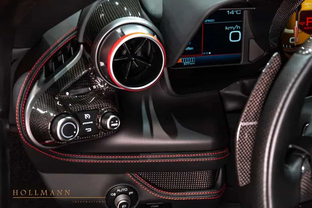 Ferrari F8 Tributo + CARBON + LIFTING + SPORT EXHAUST + 12/2021-photo-16