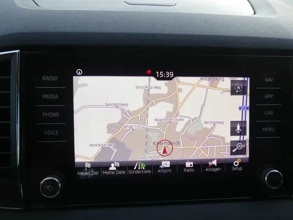 Skoda Karoq Ambition Sitzheizung*Navi*PDC*ab 199€ 02/2018-photo-14