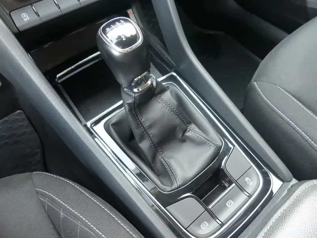 Skoda Karoq Ambition Sitzheizung*Navi*PDC*ab 199€ 02/2018-photo-17