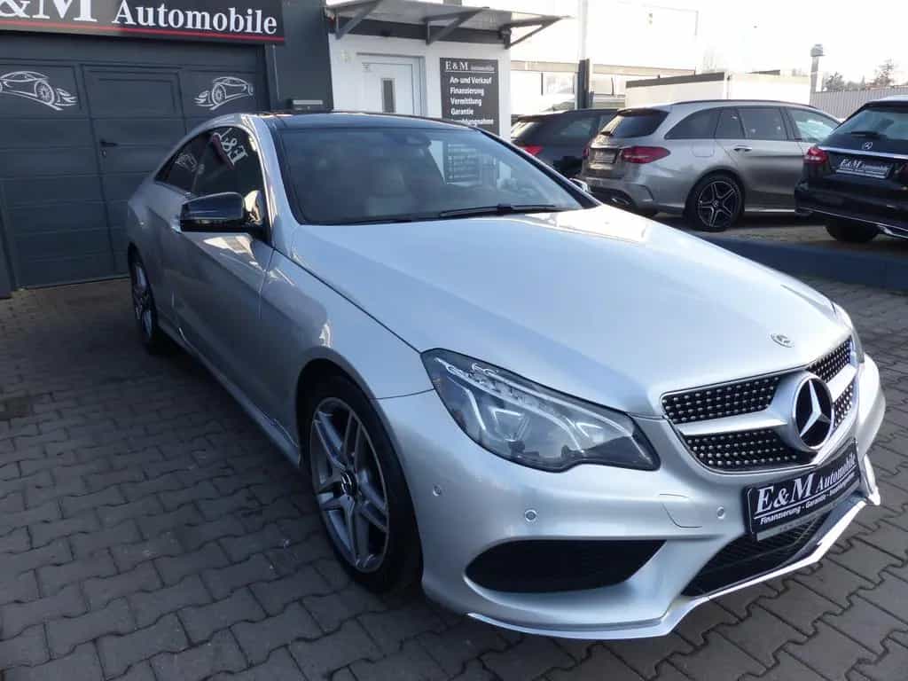 Mercedes-Benz E-Class 200 E Coupe Automatik*LEDER*PANO*AMG PAKET*LED 10/2016-photo-1