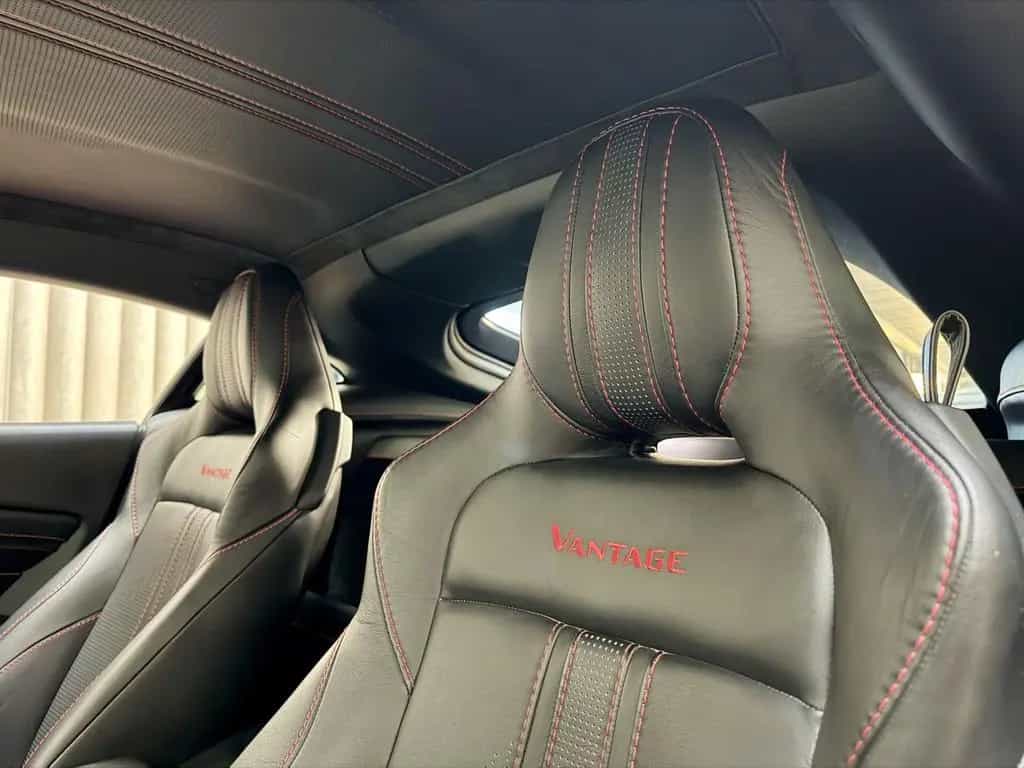 Aston Martin V8 Vantage 4.0 / 7-Speed Manual / 510 PK / Keram 09/2019-photo-16