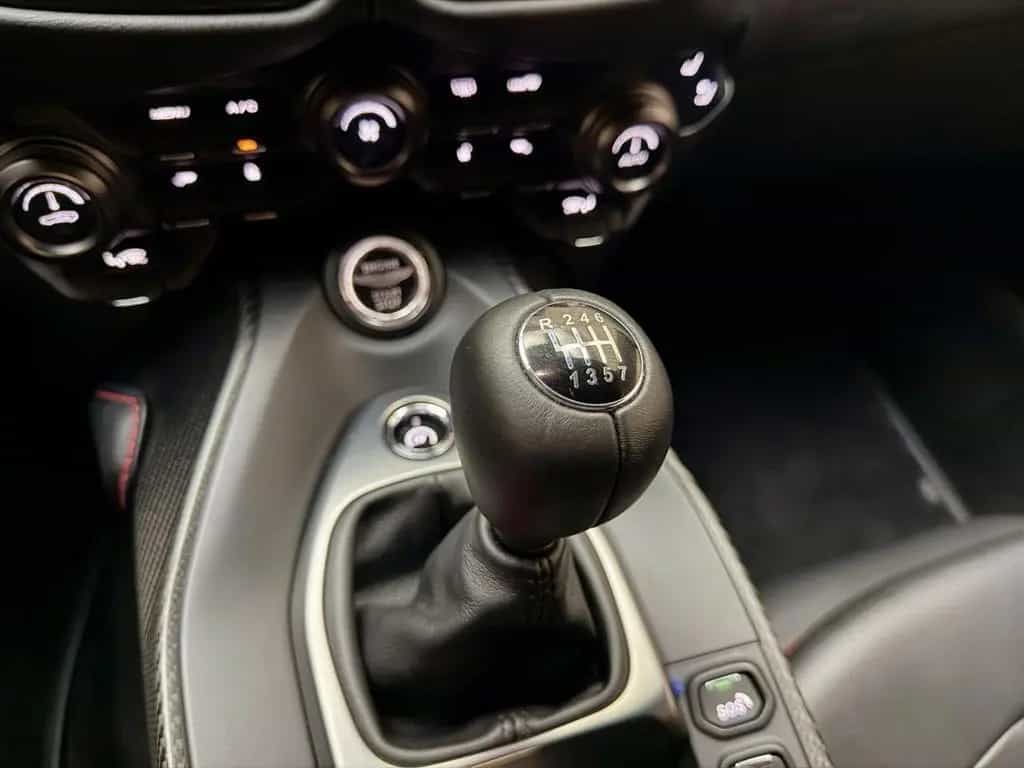 Aston Martin V8 Vantage 4.0 / 7-Speed Manual / 510 PK / Keram 09/2019-photo-2