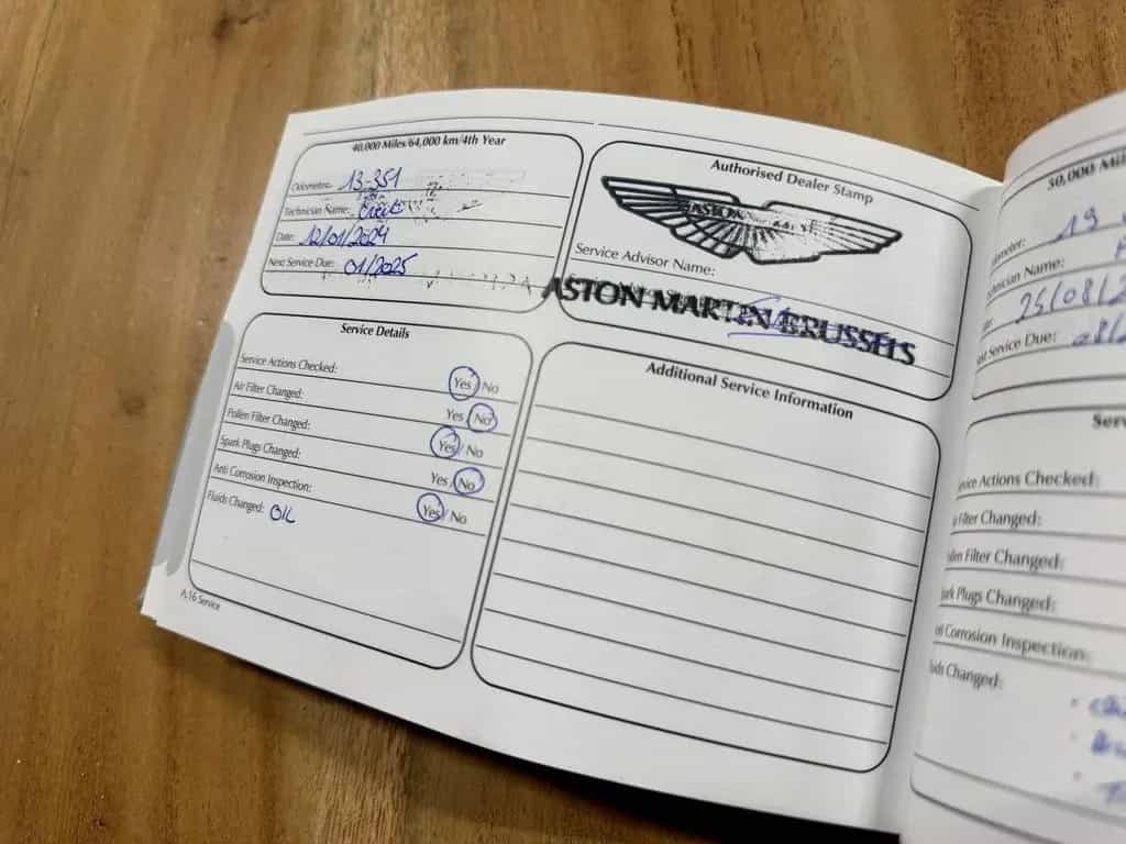 Aston Martin V8 Vantage 4.0 / 7-Speed Manual / 510 PK / Keram 09/2019-photo-28