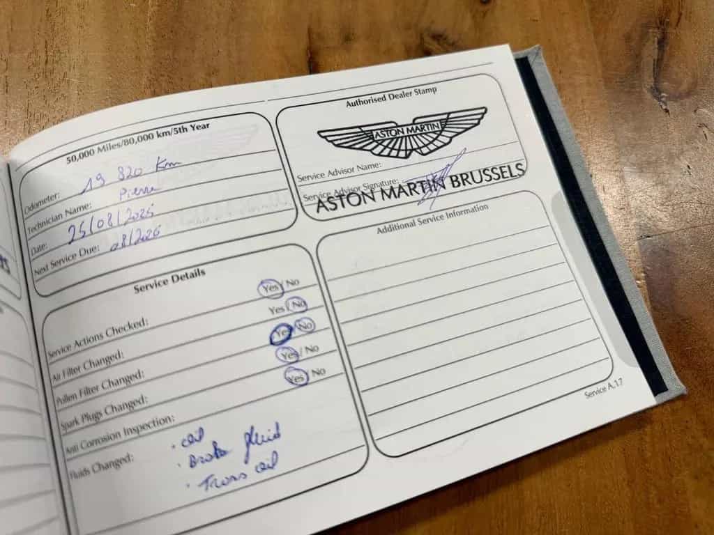 Aston Martin V8 Vantage 4.0 / 7-Speed Manual / 510 PK / Keram 09/2019-photo-29