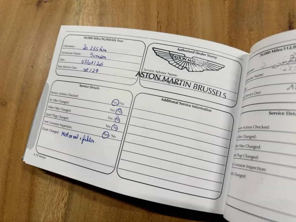 Aston Martin V8 Vantage 4.0 / 7-Speed Manual / 510 PK / Keram 09/2019-photo-30