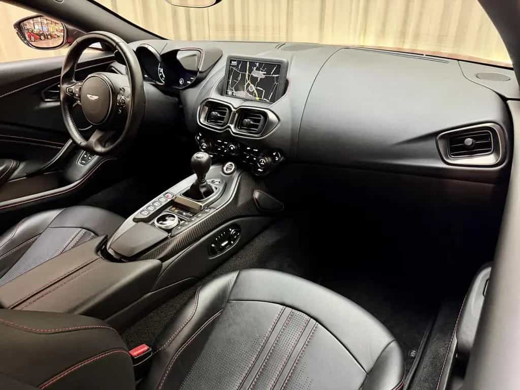 Aston Martin V8 Vantage 4.0 / 7-Speed Manual / 510 PK / Keram 09/2019-photo-45