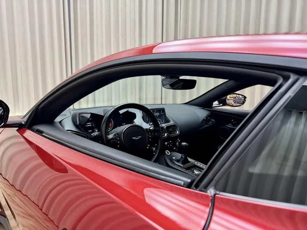 Aston Martin V8 Vantage 4.0 / 7-Speed Manual / 510 PK / Keram 09/2019-photo-9