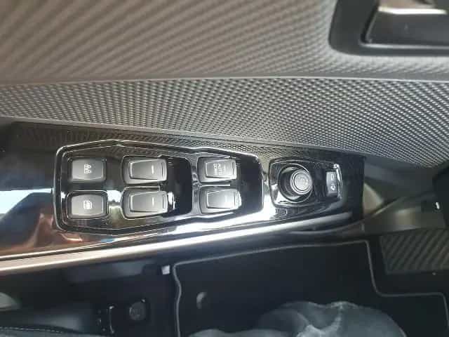 Ssangyong Tivoli Grand 1.5 A/T Blackline 12/2024-photo-17