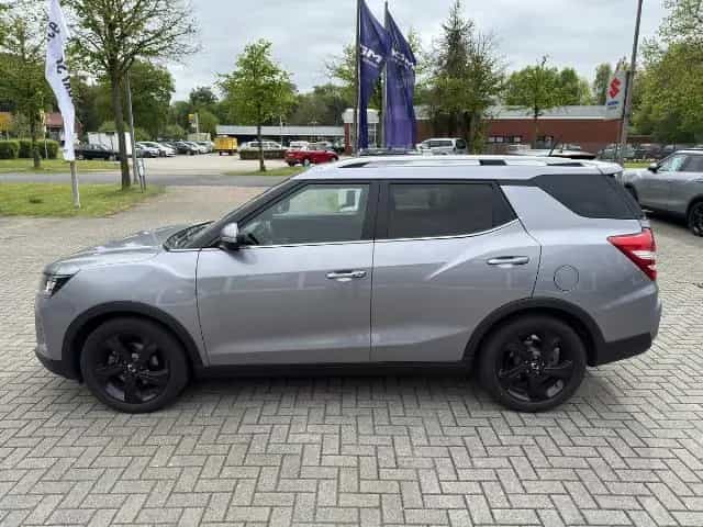 Ssangyong Tivoli Grand 1.5 A/T Blackline 12/2024-photo-3