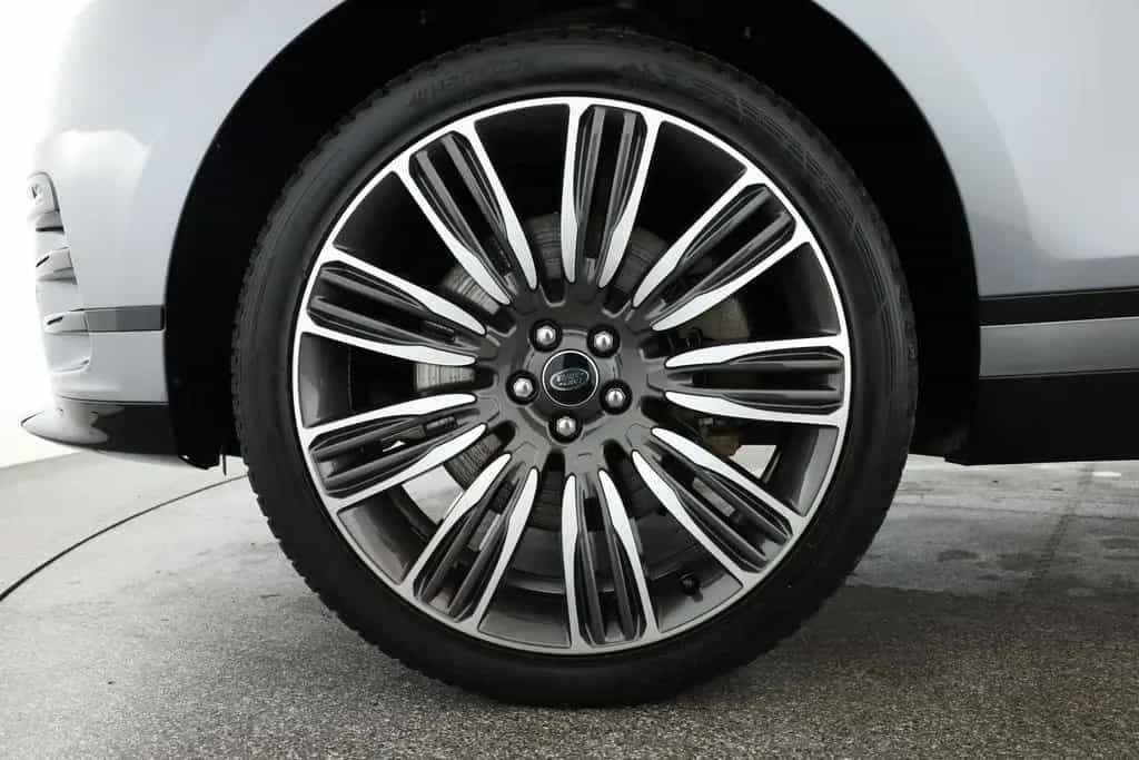 Land Rover Range Rover Rover Velar D300 AWD R-Dynamic SE Pano 22" 10/2023-photo-19