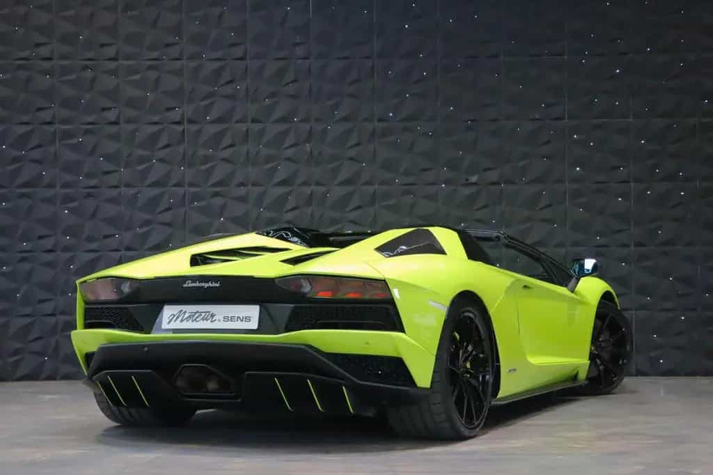 Lamborghini Aventador S Roadster - Carbon - Style Pack 04/2018-photo-1