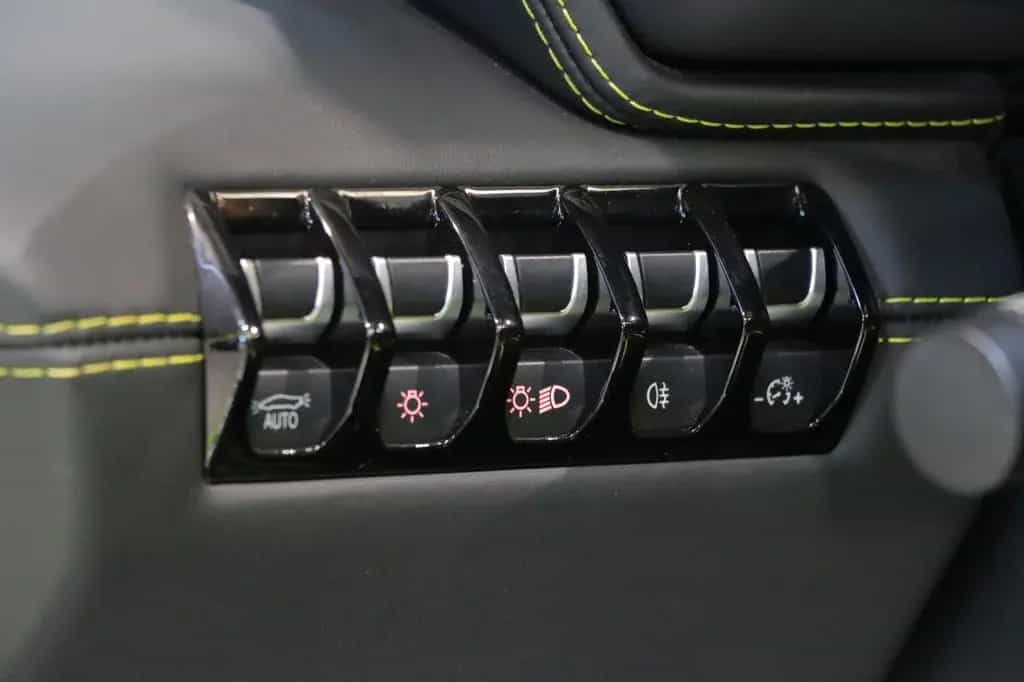 Lamborghini Aventador S Roadster - Carbon - Style Pack 04/2018-photo-10