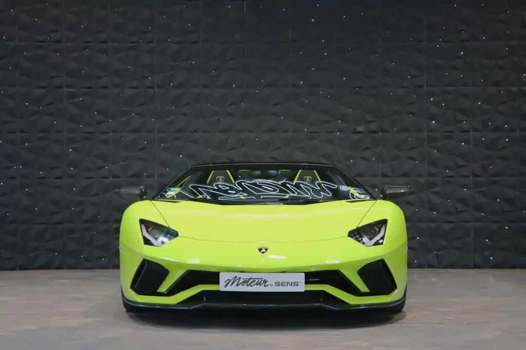Lamborghini Aventador S Roadster - Carbon - Style Pack 04/2018-photo-2