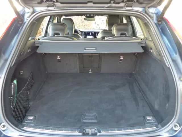 Volvo XC60 R Design B4(D) Aut.EU6d*GOOGLE*ACC-TEMP* 09/2021-photo-16