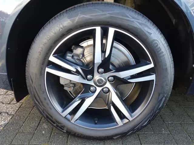 Volvo XC60 R Design B4(D) Aut.EU6d*GOOGLE*ACC-TEMP* 09/2021-photo-18