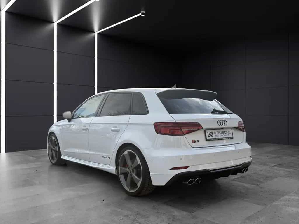 Audi S3 Sportback quattro *2.Hd*LED*ACC*RFK*Sportsitz 12/2019-photo-2