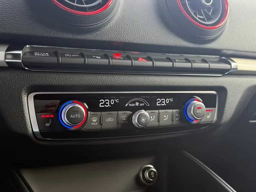 Audi S3 Sportback quattro *2.Hd*LED*ACC*RFK*Sportsitz 12/2019-photo-28