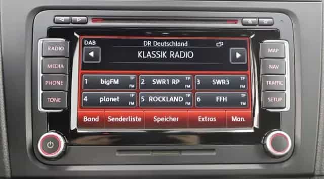 Volkswagen Golf 6 R 2.0TSI 265PS DSG Cabriolet Navi DCC DAB 07/2014-photo-31