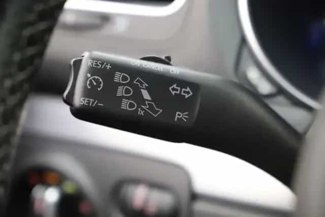 Volkswagen Golf 6 R 2.0TSI 265PS DSG Cabriolet Navi DCC DAB 07/2014-photo-40