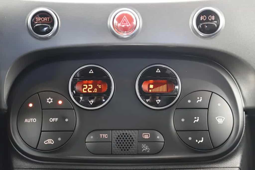 Fiat 595C 1.4T-Jet 165PS Cabrio Turismo Leder 1.Hand 08/2017-photo-21