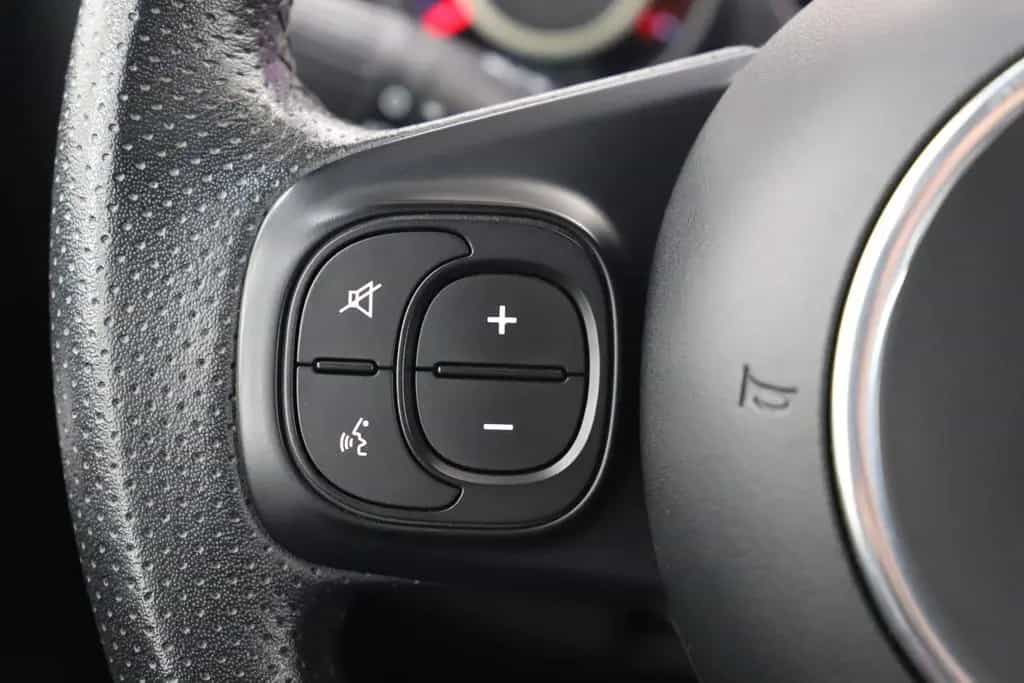 Fiat 595C 1.4T-Jet 165PS Cabrio Turismo Leder 1.Hand 08/2017-photo-30