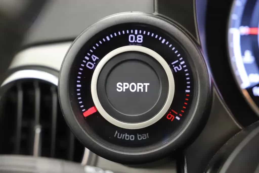 Abarth 595C 1.4T-Jet 165PS Cabrio Turismo Leder 1.Hand 08/2017-photo-24