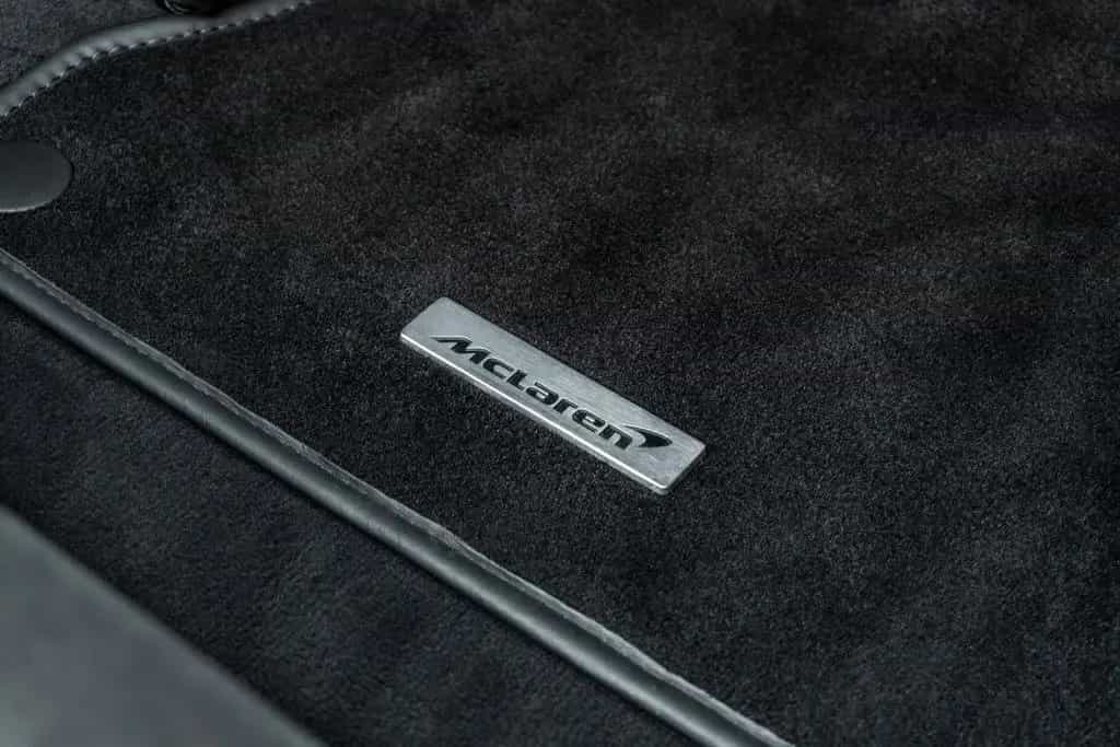 McLaren 650S Spider - Titanium Silver - Carbon - Lift - 09/2015-photo-19