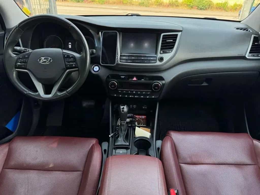 Hyundai Tucson 1.6 T-GDI Style 4WD DCT Style 09/2018-photo-6
