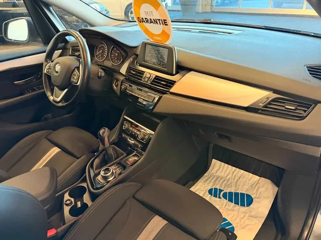 BMW 218 i Active Tourer*Advantage*Garantie*Panorama* 07/2016-photo-11