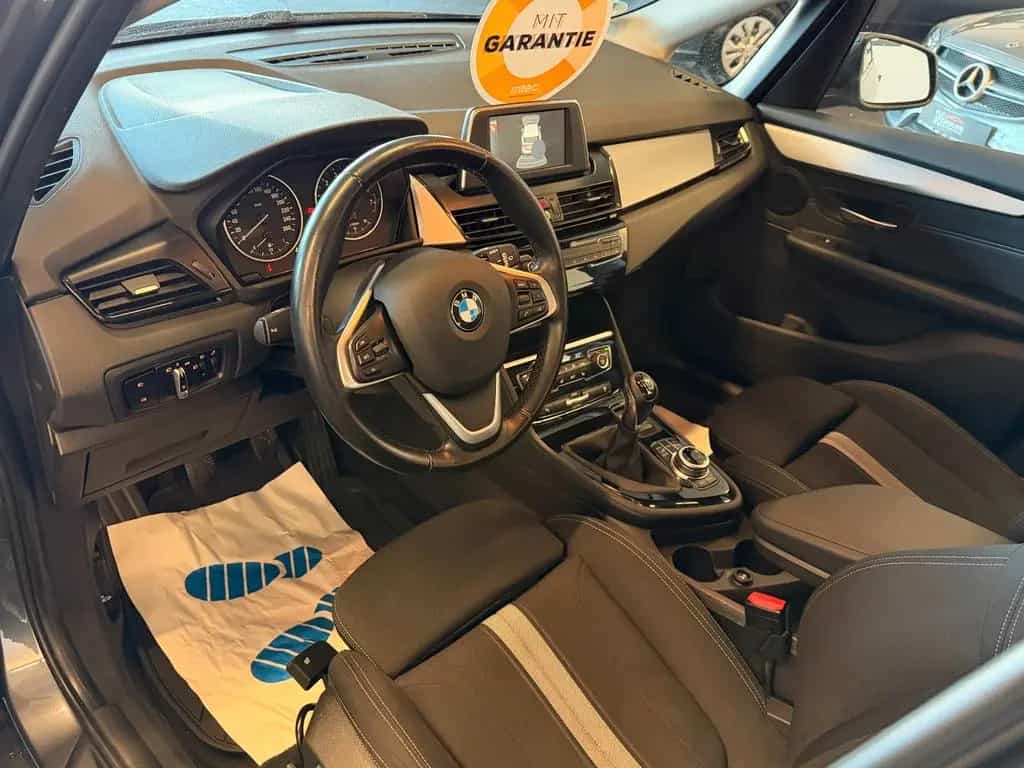 BMW 218 i Active Tourer*Advantage*Garantie*Panorama* 07/2016-photo-9