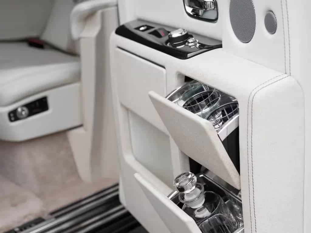 Rolls-Royce Phantom -Series II  Family 06/2013-photo-5