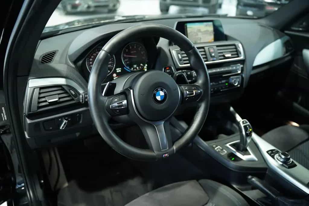 BMW M135 xDrive *H&K *PDC *AHK *Business-Paket 05/2016-photo-21