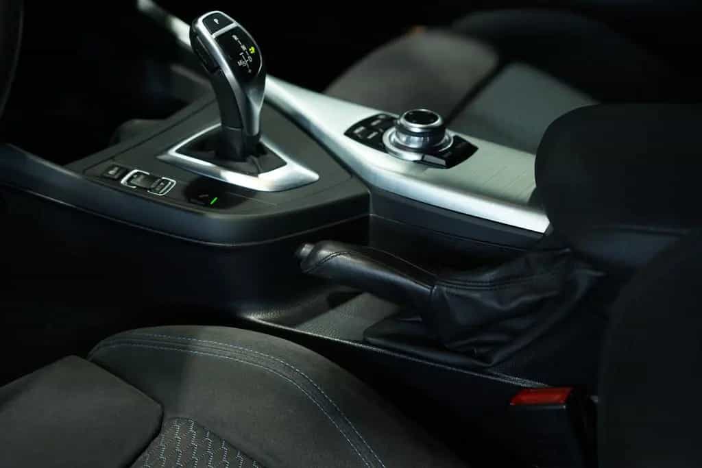 BMW M135 xDrive *H&K *PDC *AHK *Business-Paket 05/2016-photo-27