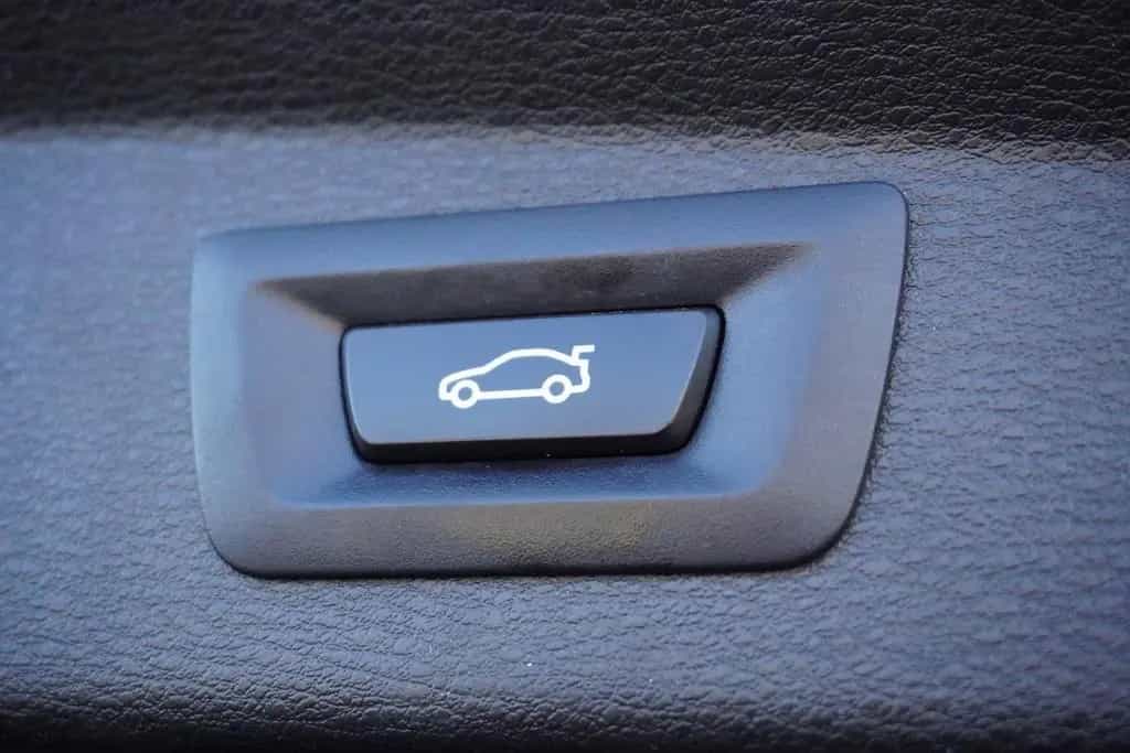 BMW X2 sDrive20i Edition M Mesh HeadUp Kamera Glasda 04/2021-photo-16