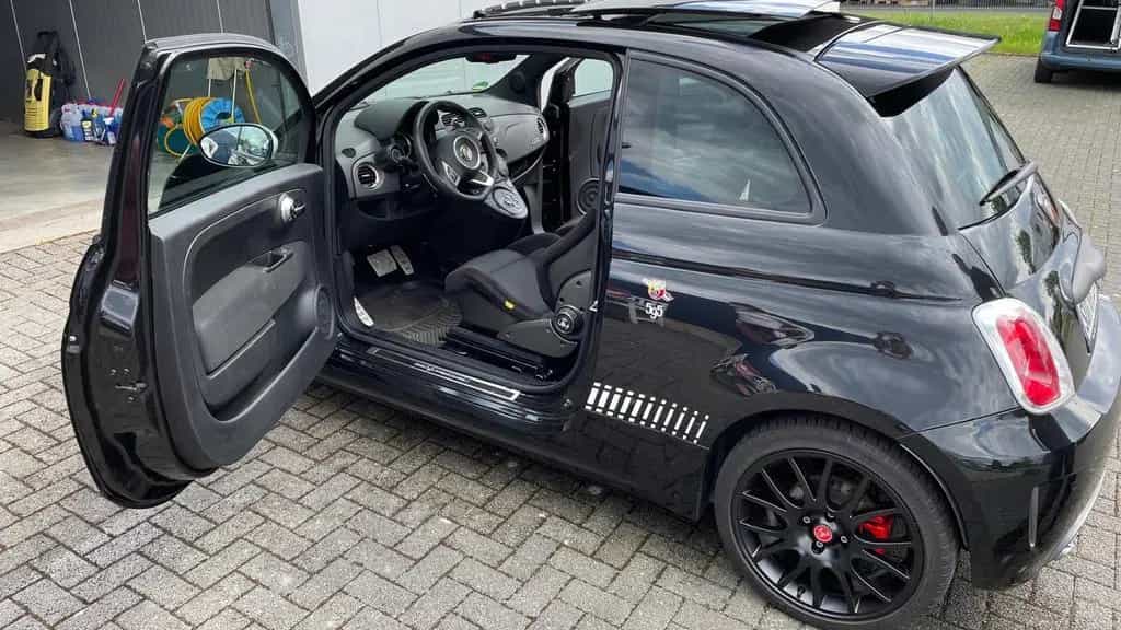 Abarth AUTOMATIK 1.4 T-Jet 16V 595C Competizione Compet 05/2016-photo-1