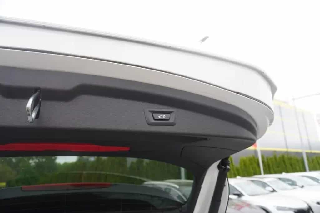 BMW X2 xDrive 20d Advantage Plus LED Navi AHK PDC 05/2019-photo-10