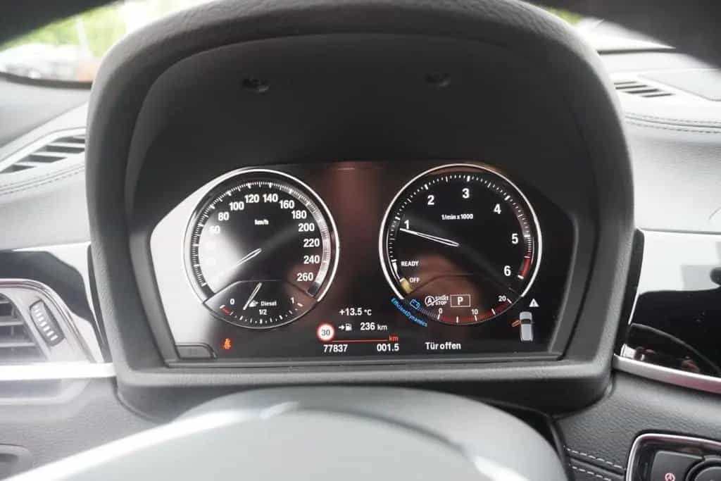 BMW X2 xDrive 20d Advantage Plus LED Navi AHK PDC 05/2019-photo-20